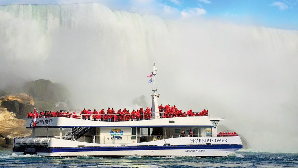 Kids Allowed on Niagara Falls Boat Tour