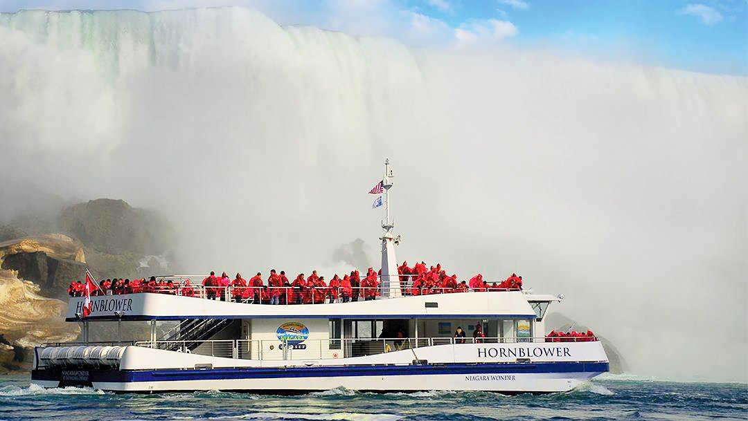 Children on Hornblower Niagara Cruise | Niagara Boat Tours | ToNiagara