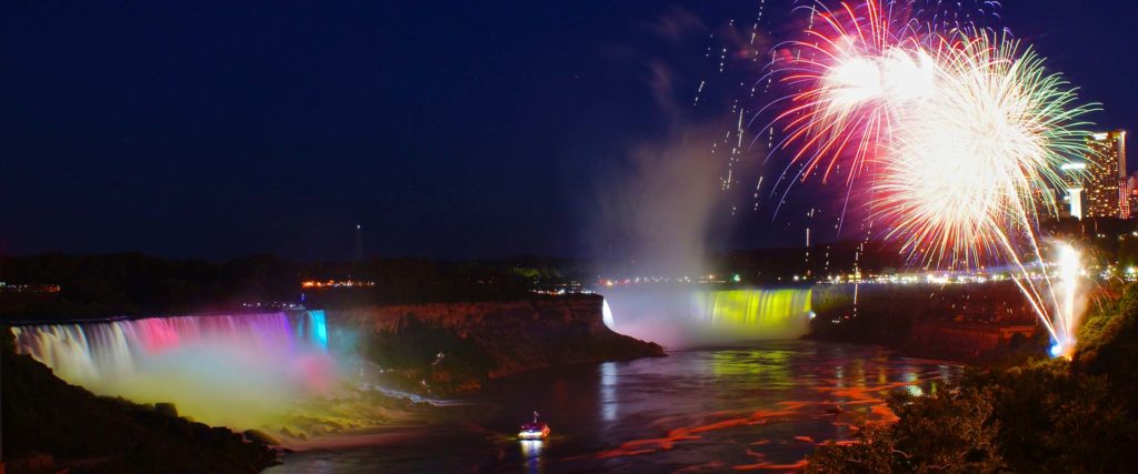 Falls Fireworks Cruise – Nighttime Tour