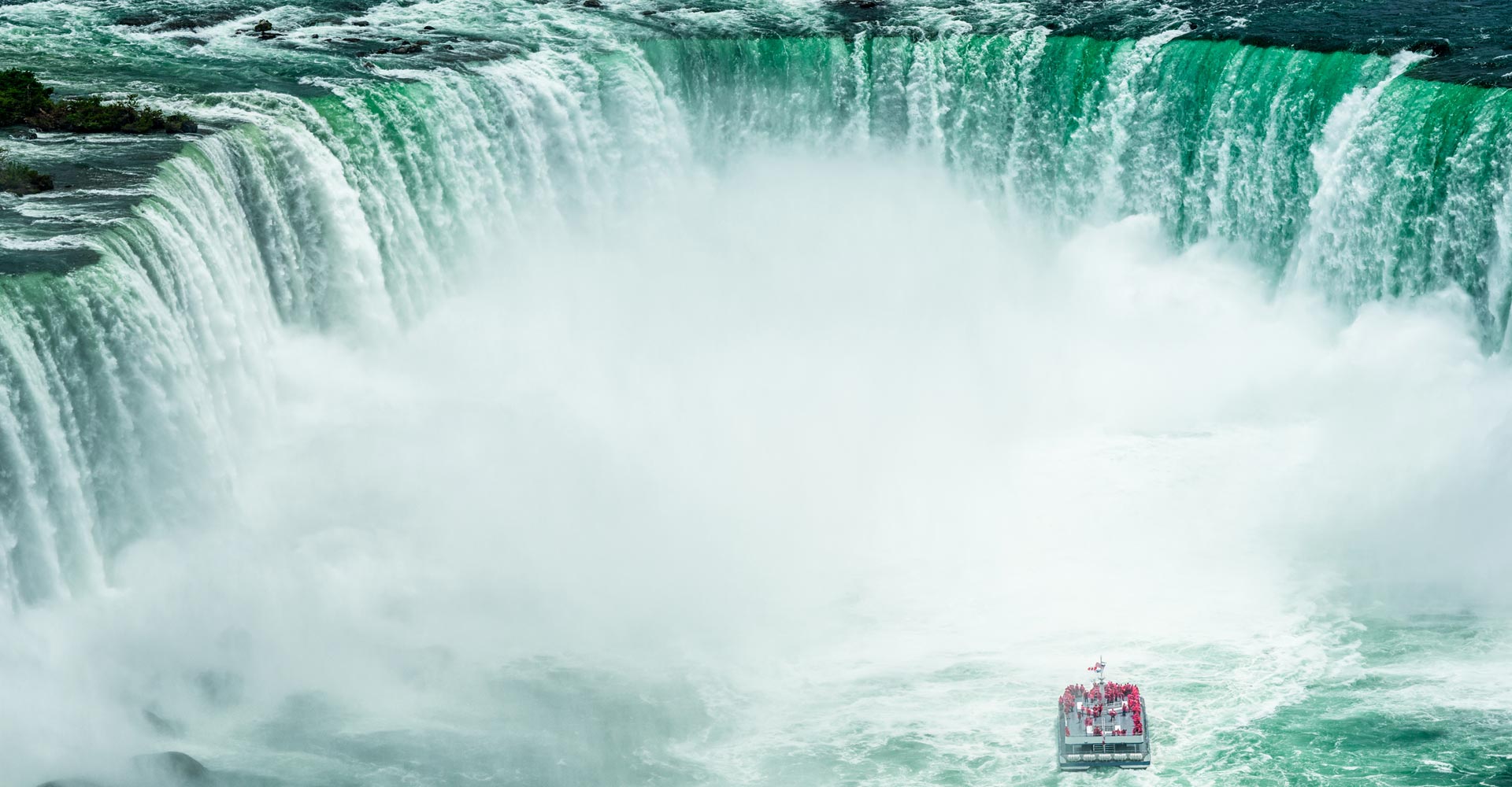 Toronto to Niagara Falls Private Group Tour