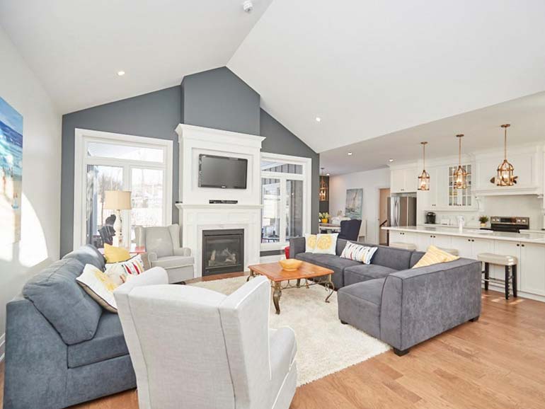 lakeview-luxury-retreat.jpg