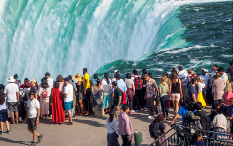 burlington-to-niagara-falls-large-group-private-tour-800x500-1712831476.jpg