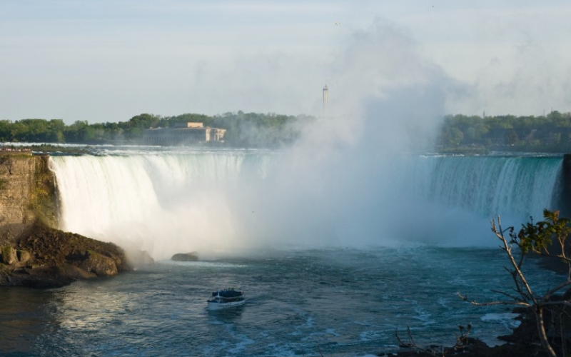 experience-the-majesty-of-niagara-falls-with-the-maid-of-the-mist-thrill-of-niagara-walking-tour-800x500-1697102055.jpg
