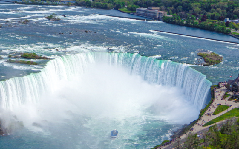 milton-to-niagara-falls-large-group-custom-bus-tour-800x500-1711197262.jpg