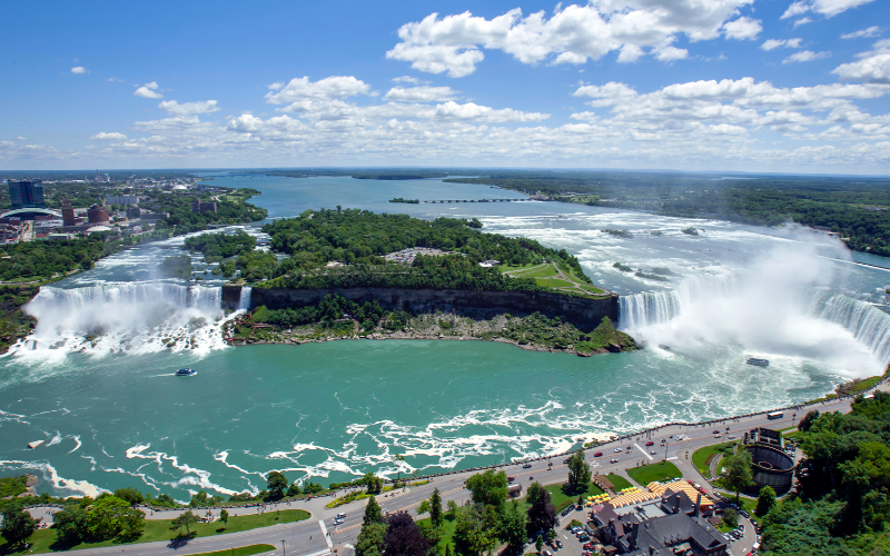 north-york-to-niagara-falls-half-day-custom-private-tour-800x500-1712749878.jpg